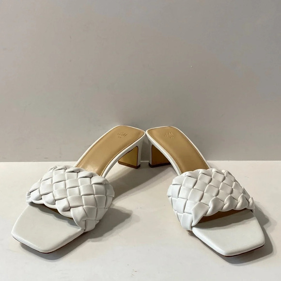 H&M (NEW) White Boho Faux Leather Braided Preppy Slides Kitten Heels Sandals 41 - Picture 2 of 10